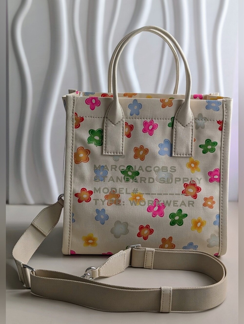 NWT Marc Jacobs The Medium Tote Bag White Multi Floral Canvas